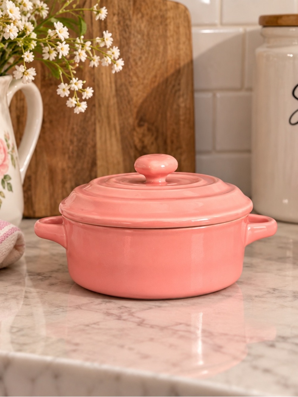 🎀 Pink Mini Ceramic Casserole Dish with Lid & Handles